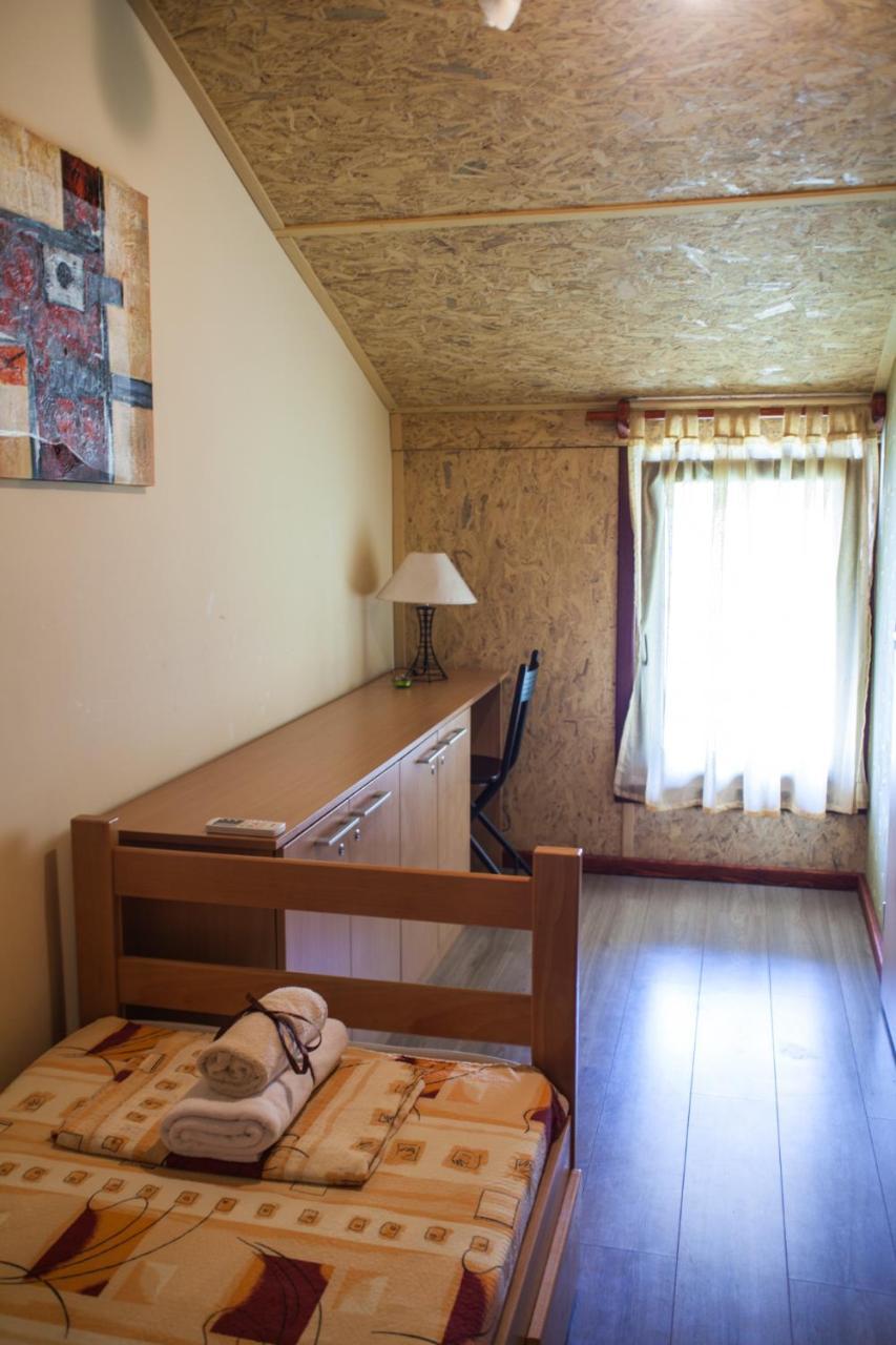 San Art Floating Hostel & Apartments Белград Экстерьер фото